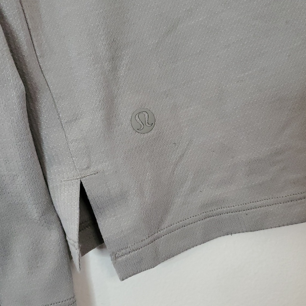 Lululemon Henley Top Mens Longsleeve Button Closure Size Medium - Picture 8 of 11